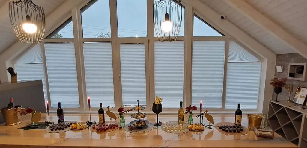 Uz Rēzeknes novadu pēc saldumiem, vīna, kazu siera un pasakas Griķu rezidencē